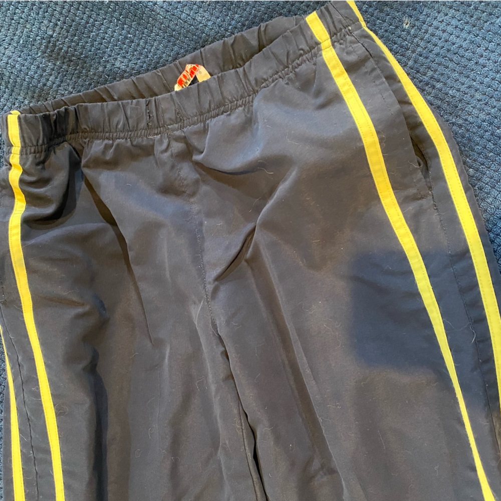Three Hearts Lined Jogging Suit. Navy and Yellow. Sz Medium - Picture 5 of 10